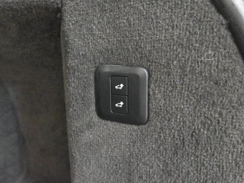 Used 2019 Land Rover Range Rover Sport HSE image 36