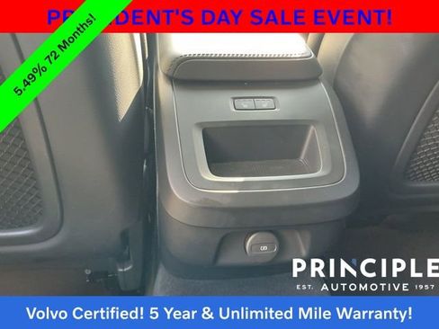 Certified 2025 Volvo V60 B5 Cross Country Plus image 33