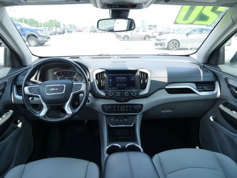 Used 2020 GMC Terrain SLT w/ Preferred Package image 17