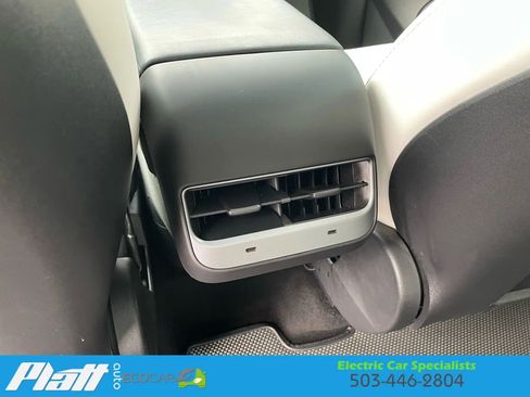 Used 2021 Tesla Model Y Performance image 40