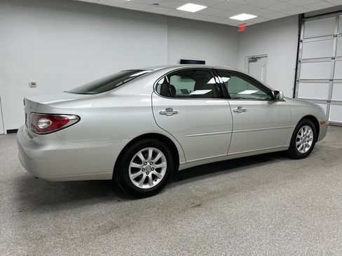 Used 2003 Lexus ES 330 FWD image 11