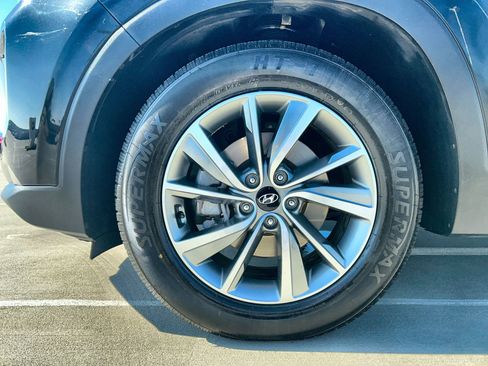 Used 2019 Hyundai Santa Fe Limited image 19