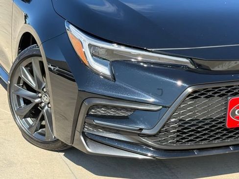 Used 2026 Toyota Corolla SE FWD image 3