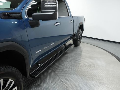 New 2026 GMC Sierra 2500 Denali Ultimate image 5