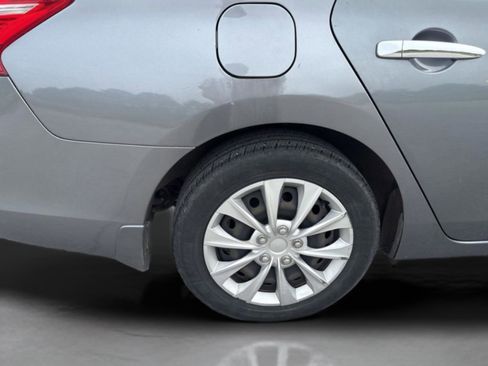 Used 2017 Nissan Sentra SV FWD image 44