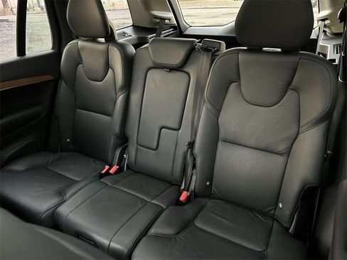 Certified 2023 Volvo XC90 B6 Plus w/ Protection Package Premier image 23