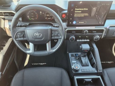 Certified 2025 Toyota Tacoma TRD Sport image 28
