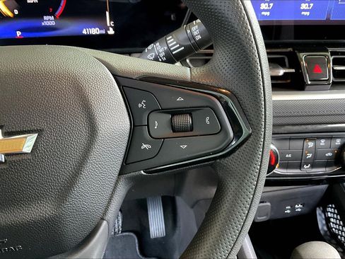 Used 2025 Chevrolet TrailBlazer LT FWD image 11