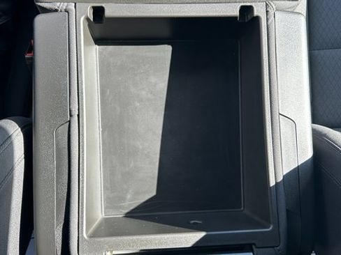 Certified 2022 Chevrolet Silverado 1500 LT image 33