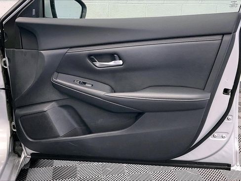 Certified 2021 Nissan Sentra SV image 23