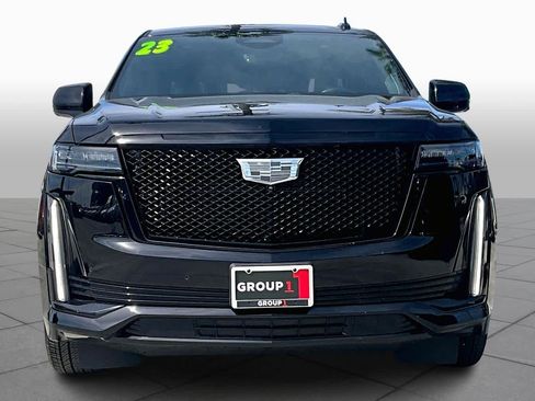 Used 2023 Cadillac Escalade Sport Platinum w/ LPO, ONYX Package image 3