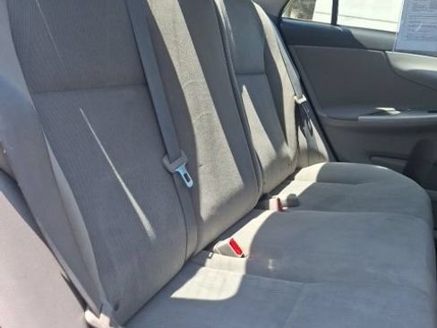 Used 2013 Toyota Corolla LE FWD image 23