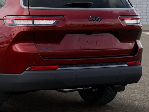 New 2026 Jeep Grand Cherokee L 4WD image 13