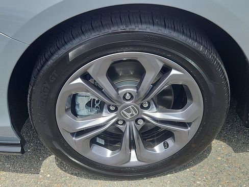 Used 2025 Honda Accord EX-L image 6