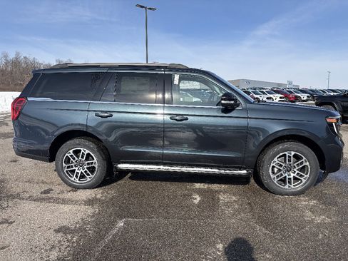 New 2026 Ford Expedition Active AWD/4WD image 6
