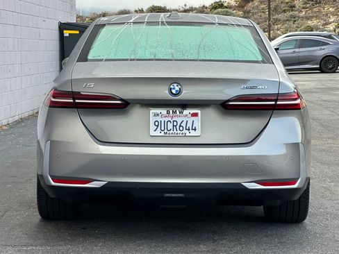 Used 2024 BMW i5 eDrive40i w/ M Sport Package image 8