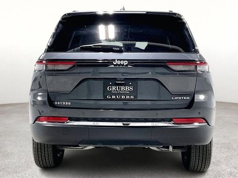 Used 2025 Jeep Grand Cherokee Limited image 6