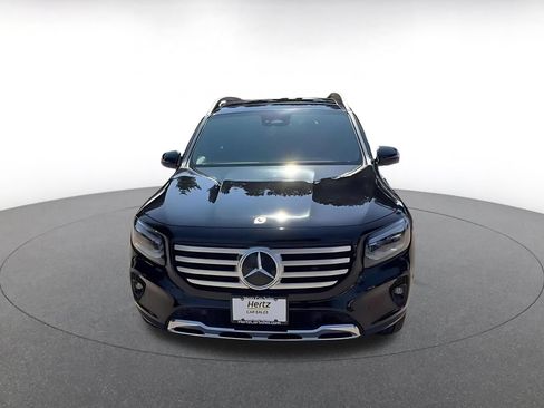 Used 2025 Mercedes-Benz GLB 250 4MATIC image 4