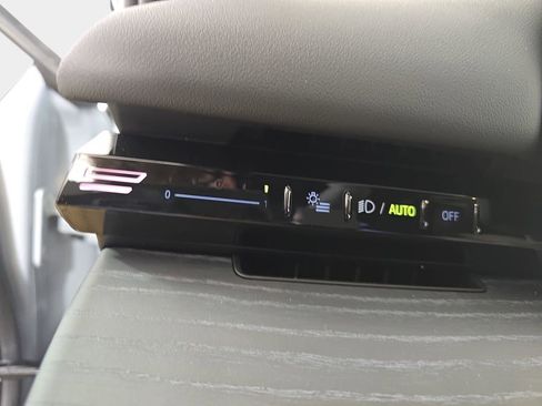 New 2026 BMW 530i xDrive w/ M Sport Package AWD/4WD image 26