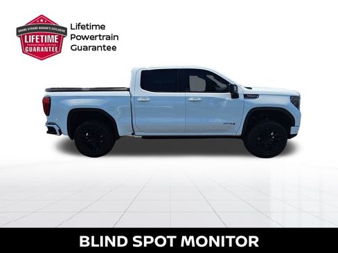Used 2023 GMC Sierra 1500 AT4 w/ Technology Package AWD/4WD image 8