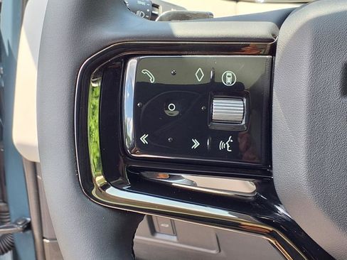 Certified 2025 Land Rover Range Rover Evoque S image 16