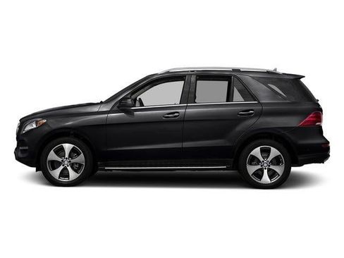 Used 2017 Mercedes-Benz GLE 350 4MATIC image 2