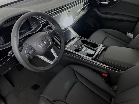 New 2026 Audi Q7 3.0T Premium Plus image 9