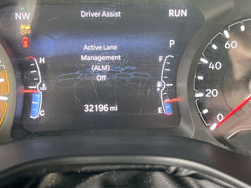 Used 2022 Jeep Compass Latitude AWD/4WD image 12