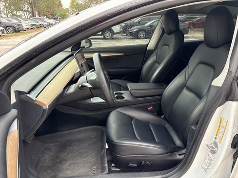 Used 2021 Tesla Model 3 Standard Range Plus image 6