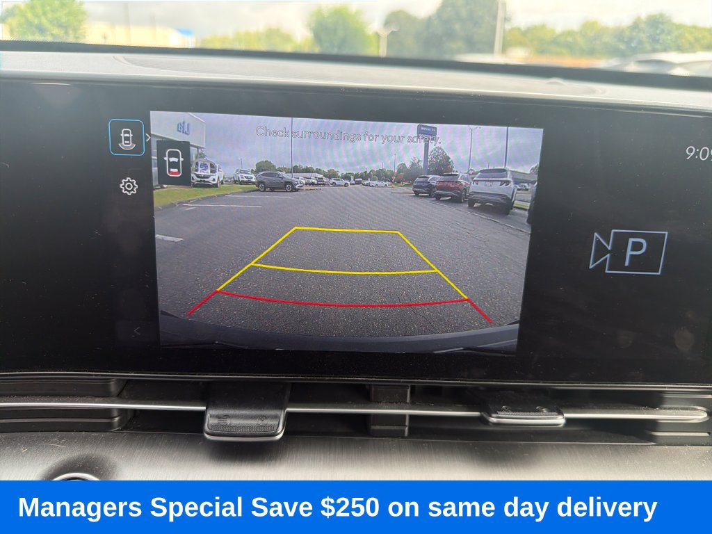 Used 2025 Hyundai Kona SEL AWD/4WD image 20