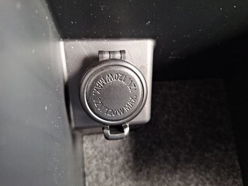 Used 2025 Subaru Outback Wilderness AWD/4WD image 25