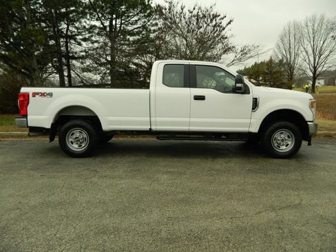 Used 2022 Ford F250 XL w/ Power Equipment Group AWD/4WD image 5