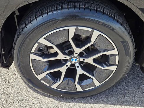Used 2025 BMW X3 xDrive30i w/ Premium Package AWD/4WD image 9