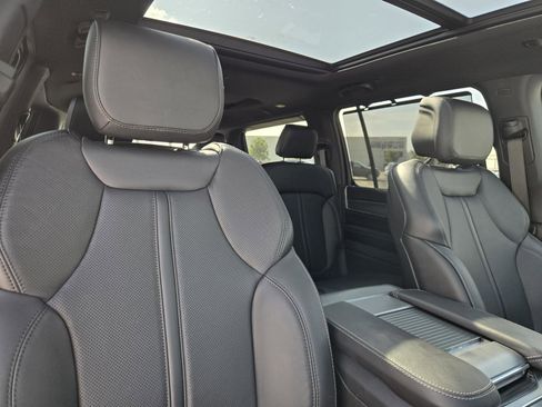 New 2026 Jeep Grand Wagoneer Limited image 36