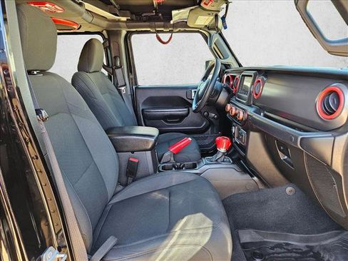 Used 2022 Jeep Gladiator Sport image 18