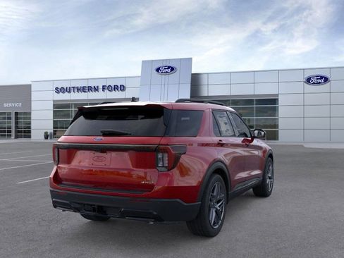 New 2026 Ford Explorer ST-Line w/ ST-Line Street Pack image 9