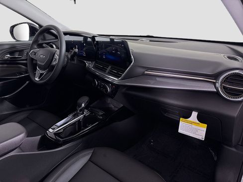New 2026 Chevrolet Trax ACTIV w/ Sunroof Package image 32
