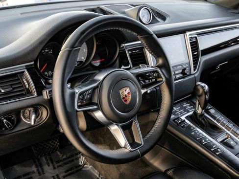 Used 2017 Porsche Macan S image 15