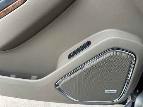 Used 2018 Chevrolet Tahoe Premier RWD image 28