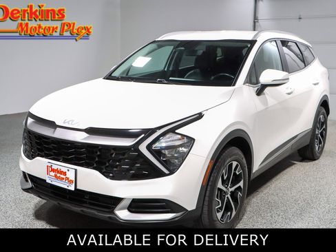 Used 2023 Kia Sportage EX image 1