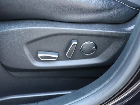 Used 2019 Ford Edge ST w/ Convenience Package image 20