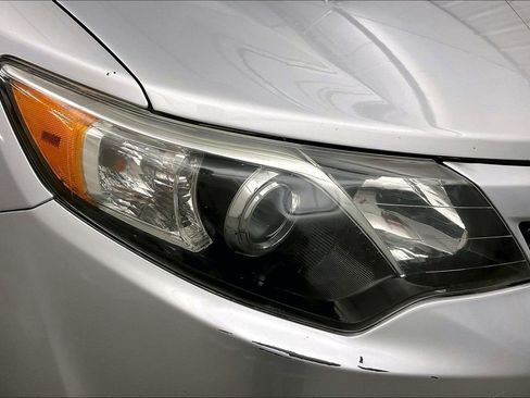 Used 2012 Toyota Camry SE FWD image 29