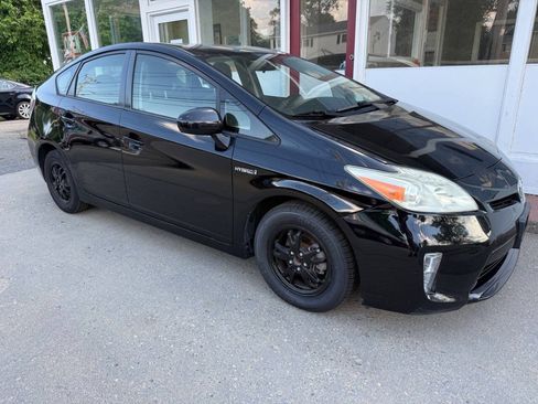 Used 2013 Toyota Prius Two FWD image 27