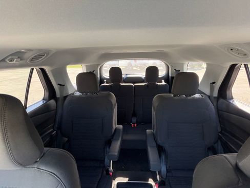 Used 2020 Ford Explorer XLT AWD/4WD image 8