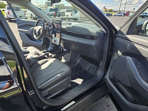 Used 2024 Ford Mustang Mach-E Select image 20