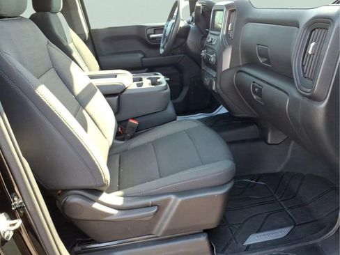 Used 2022 Chevrolet Silverado 1500 Custom image 22