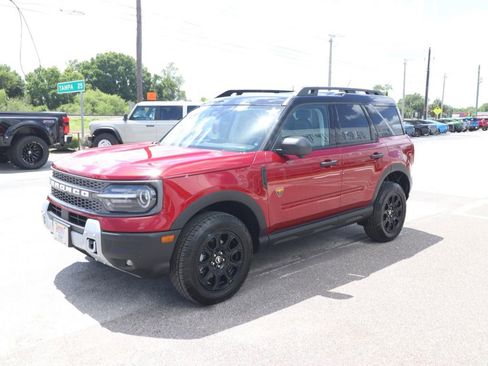 Used 2025 Ford Bronco Sport Badlands image 5