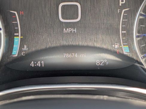 Used 2023 Chrysler Pacifica Touring-L AWD/4WD image 20