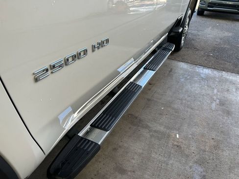 Used 2024 Chevrolet Silverado 2500 LT image 14