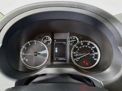Used 2023 Lexus GX 460 Premium AWD/4WD image 18